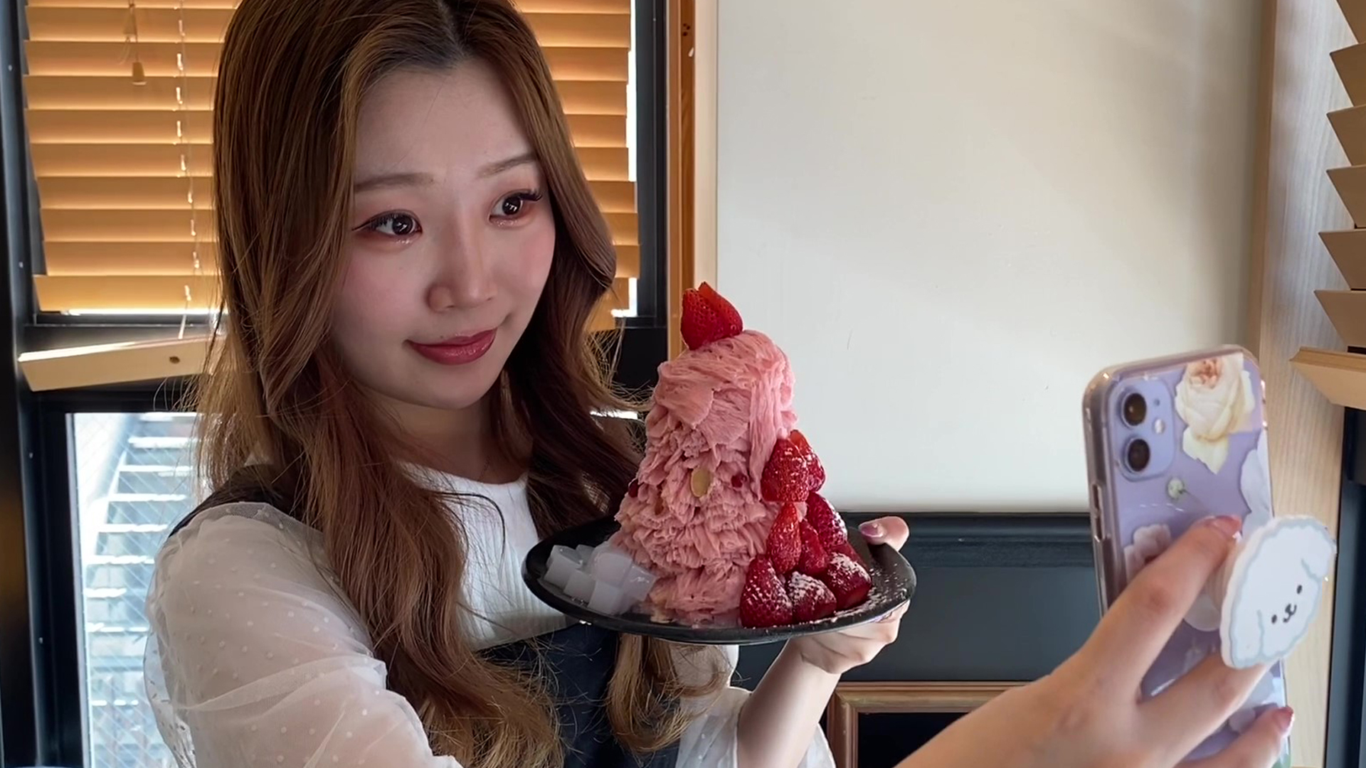 女子駅前ガイドイーグルテレビ新大久保HOMIBING（ホミビン）花野ゆな生イチゴホミビン