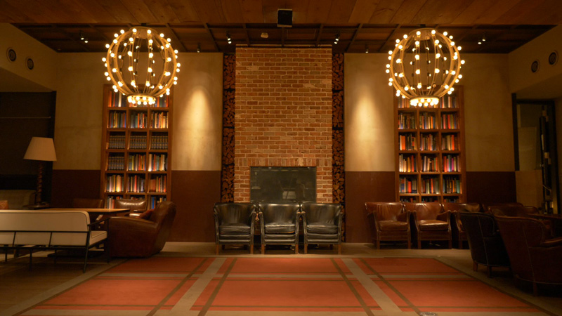 女子駅前ガイド