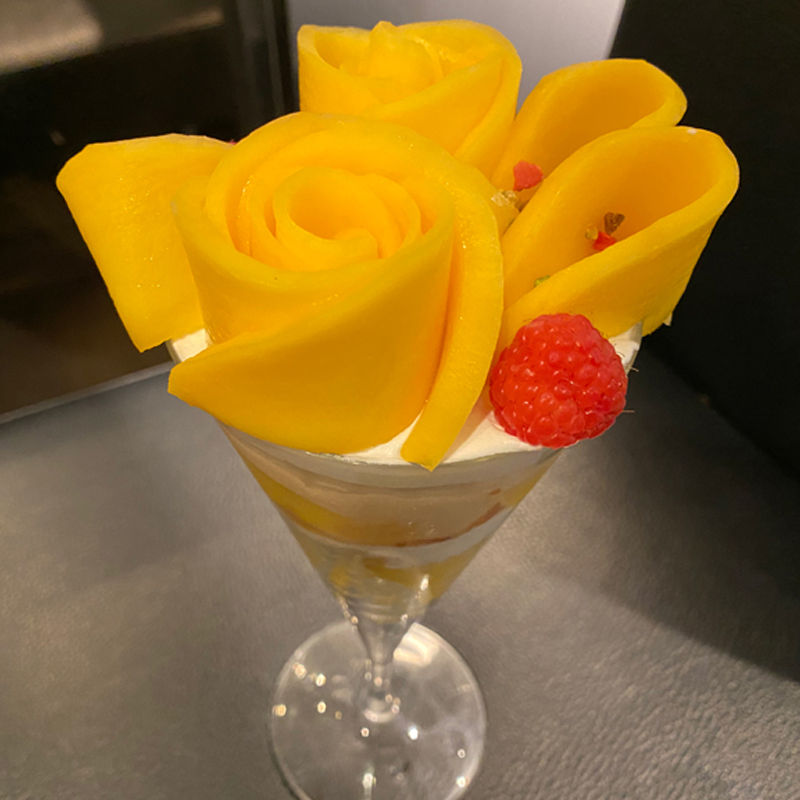 東京池袋駅おすすめスイーツcafe-commeca（カフェコムサ）藤田あずさ美色美聞